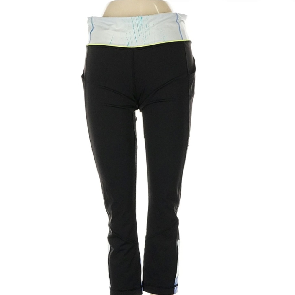 Lululemon High-Rise‎ Cropped Active Pants Size 4 Black Colorblock